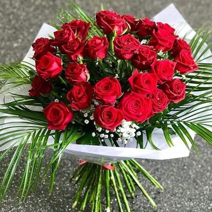 Picture of Breathtaking  bouquet of 50cm Roses, with greenery to match