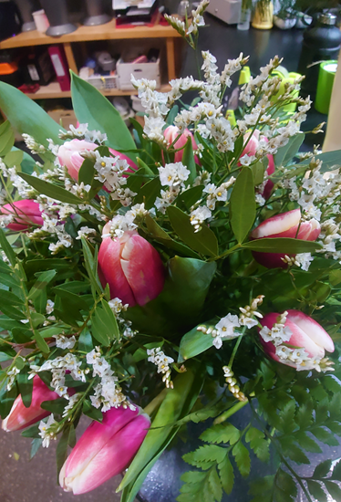 Picture of Bouquet of Tulips Single or Mixed Color with greenery to match
